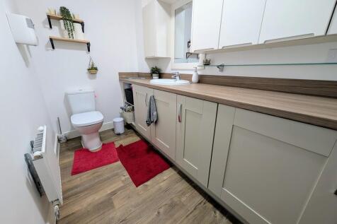 PXL_20251030_1335...