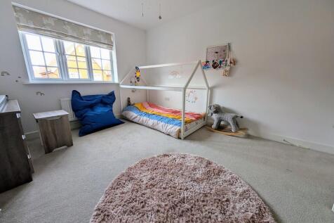 PXL_20251030_1331...