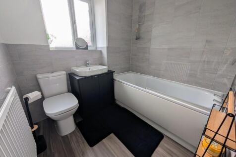 PXL_20251030_1331...