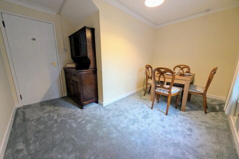 PXL_20251119_1015...