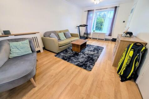 PXL_20251008_1015...