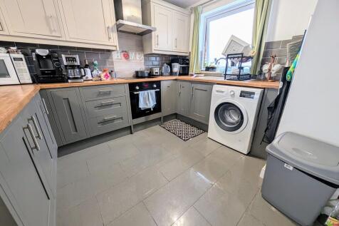 PXL_20251008_1005...