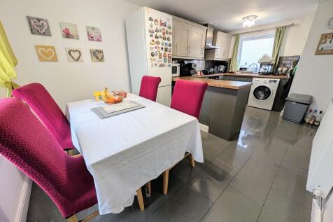 PXL_20251008_1006...