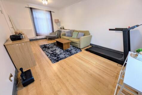 PXL_20251008_1015...