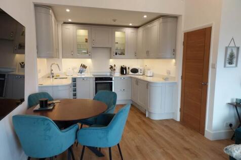 Dining area / kitche