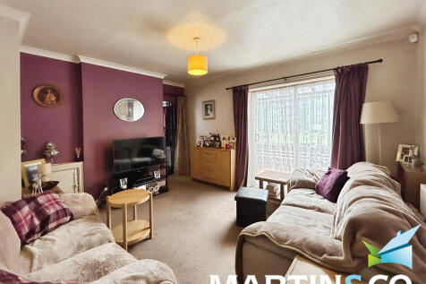 a74e4e74-IMG-2025...