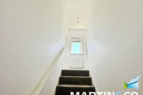 4560200f-IMG-2025...