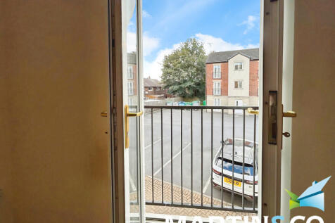 33d5f14b-IMG-2025...