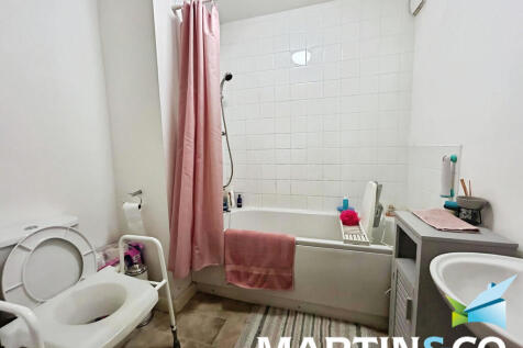 4d0b1be6-IMG-2025...