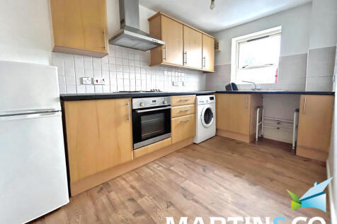 b966dcb9-IMG-2024...