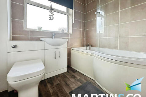 1881b555-IMG-2025...