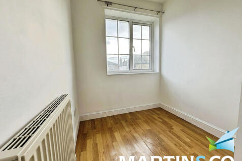 4867b5fe-IMG-2025...