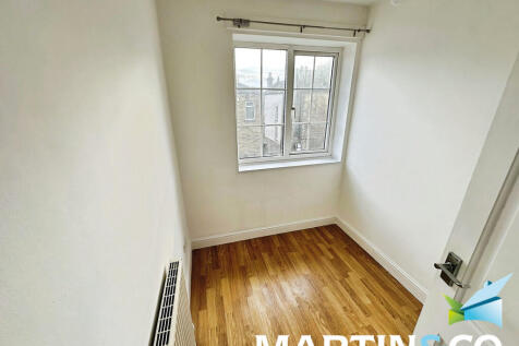 a62f2087-IMG-2025...