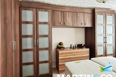 e1da77da-WhatsApp...