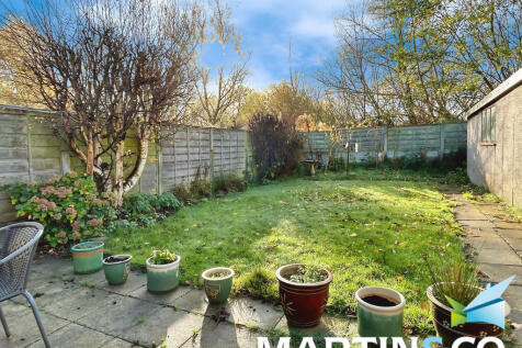 15a76bab-IMG-2025...