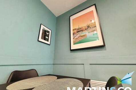 56682f57-IMG-2025...