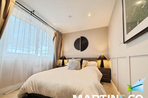 f4c1a212-IMG-2025...