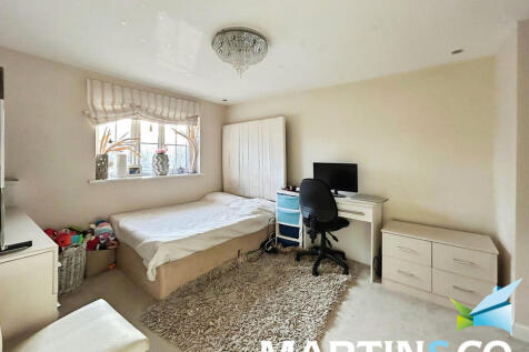 18fcc29a-IMG-2025...