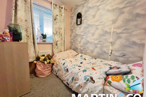 64906ff0-WhatsApp...