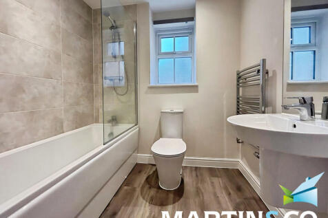 cc3ef77a-IMG-2025...