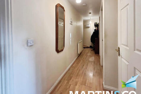 eb045c3f-IMG-2025...