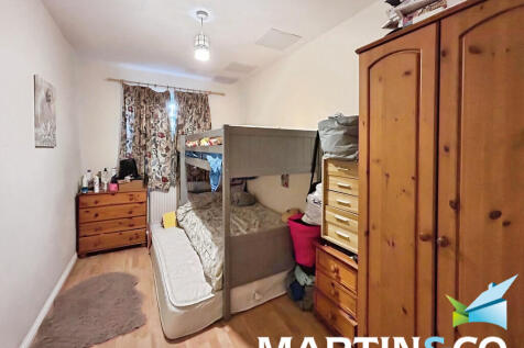 31464754-IMG-2025...