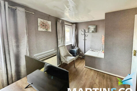 4883e327-IMG-2025...