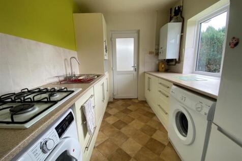 Kitchen 2.jpg
