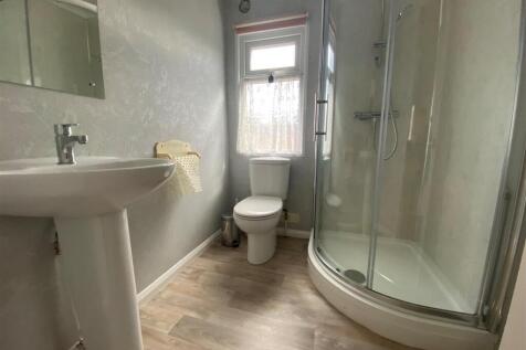 Shower Room .3.jpg