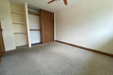 Bedroom 1.4.jpg