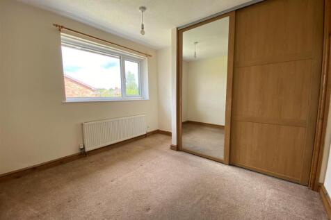Bedroom 2.2.jpg