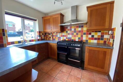 Kitchen 1.2.jpg