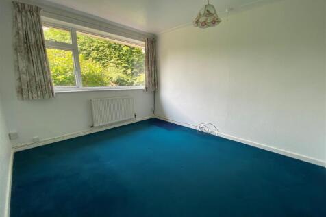 Bedroom 2.1.jpg