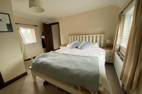 Bedroom 2.4.jpg