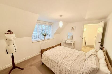 Bedroom 3.jpg