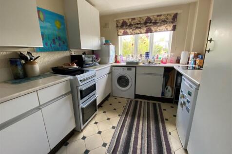Kitchen 4.jpg