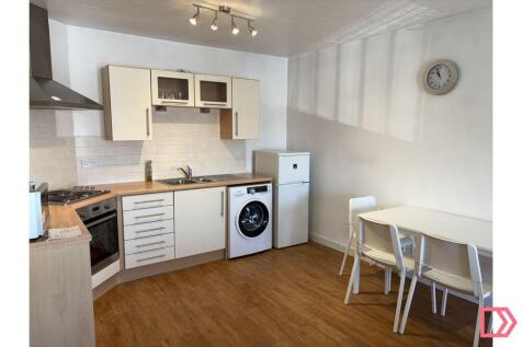 Kitchen/ dining area