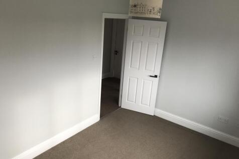Rear left bedroom