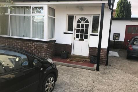 Large driveway for 3 cars 