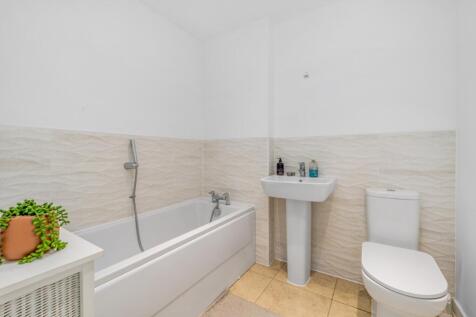 17 Trent Close (Spalding)-15