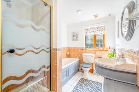 43 Station Road, Surfleet-22