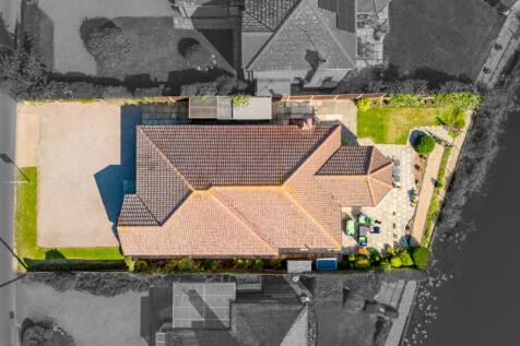 43 Station Road, Surfleet-5
