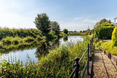 43 Station Road, Surfleet-12