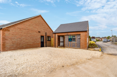 Plot 6, Maple Way (1)