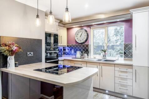 6 Ambleside Drive (Spalding)-16