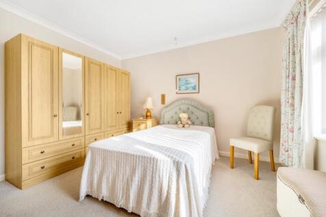 8 Chapel Gardens (Whaplode)-24
