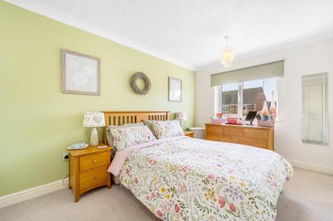 2 St Marys Gardens (Cowbit)-24