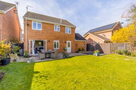 2 St Marys Gardens (Cowbit)-13