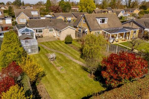 19 Reynolds Gardens (Moulton)-2