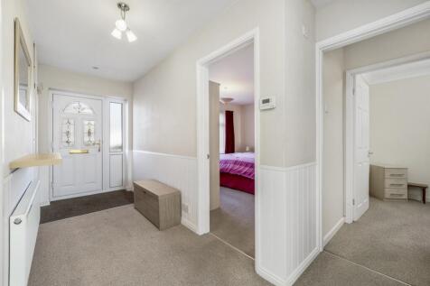 19 Reynolds Gardens (Moulton)-15